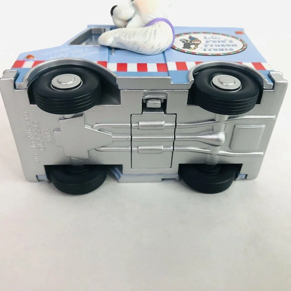 Hallmark Keepsake Ornament IC Petes‎ Frozen Treat Sound & Light Magic 2005 Video